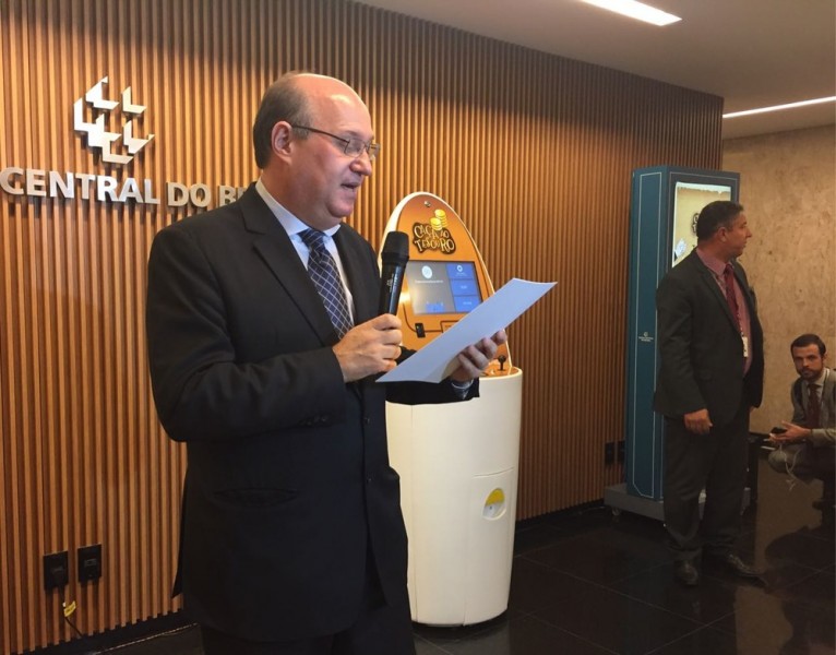 Presidente do BC vê inflação 'bem comportada