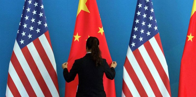 Soja recua mais de 2% em Chicago nesta 2ª ainda sentindo a pressão da guerra China x EUA