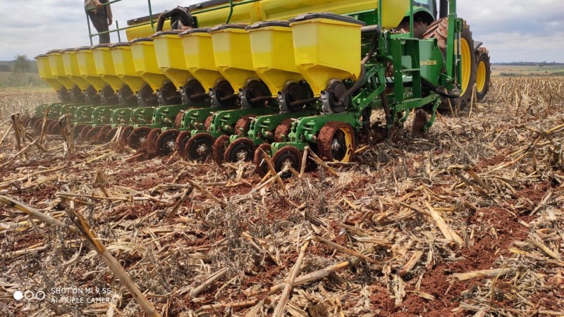 Plantio da soja em ritmo lento